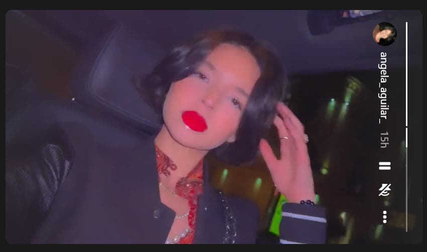 Unos días antes, la cantante también fue sujeta a críticas 
<b><a href="https://www.univision.com/famosos/fotos-angela-aguilar-aclara-senor-abrio-puerta" target="_blank">por no dar las "gracias" a un hombre </a></b>de la tercera edad que le abrió una puerta. 
<br>