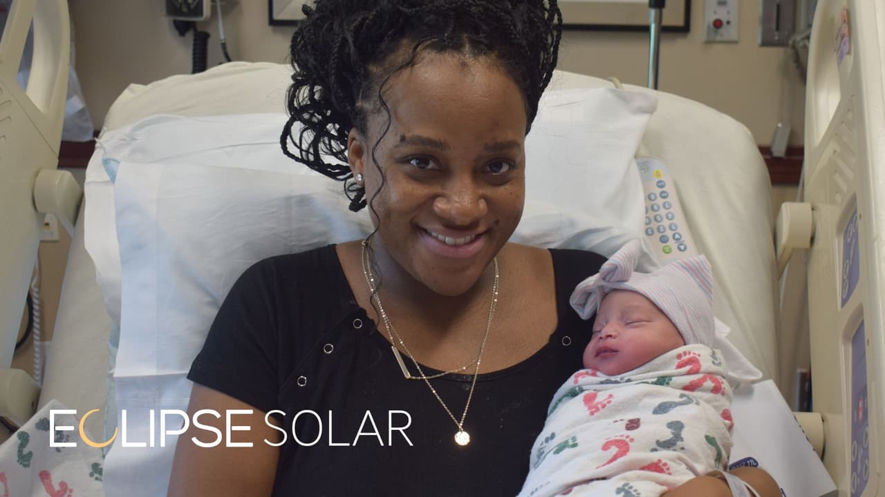 Sol Celeste la bebé que nació durante el eclipse total de sol en un hospital de Mansfield, Texas