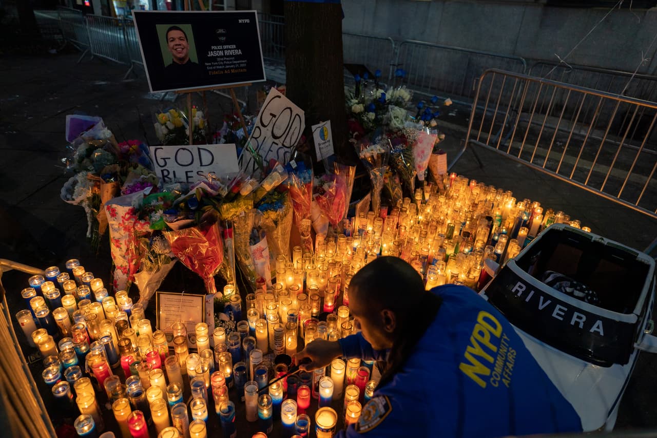 Las expresiones de dolor por las dos muertes son evidentes en Harlem.