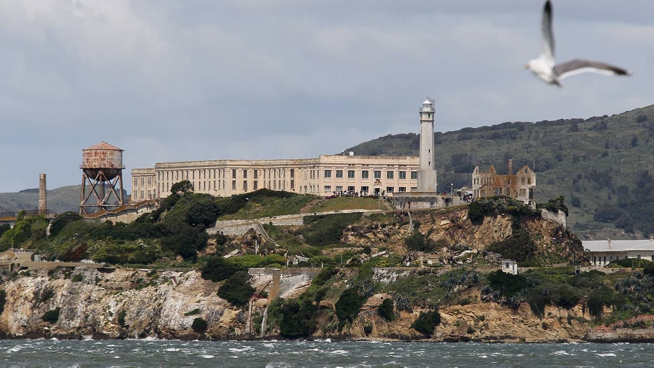 ¿Qué tan viable es la idea de Trump de reabrir la cárcel de Alcatraz? Lo investigamos