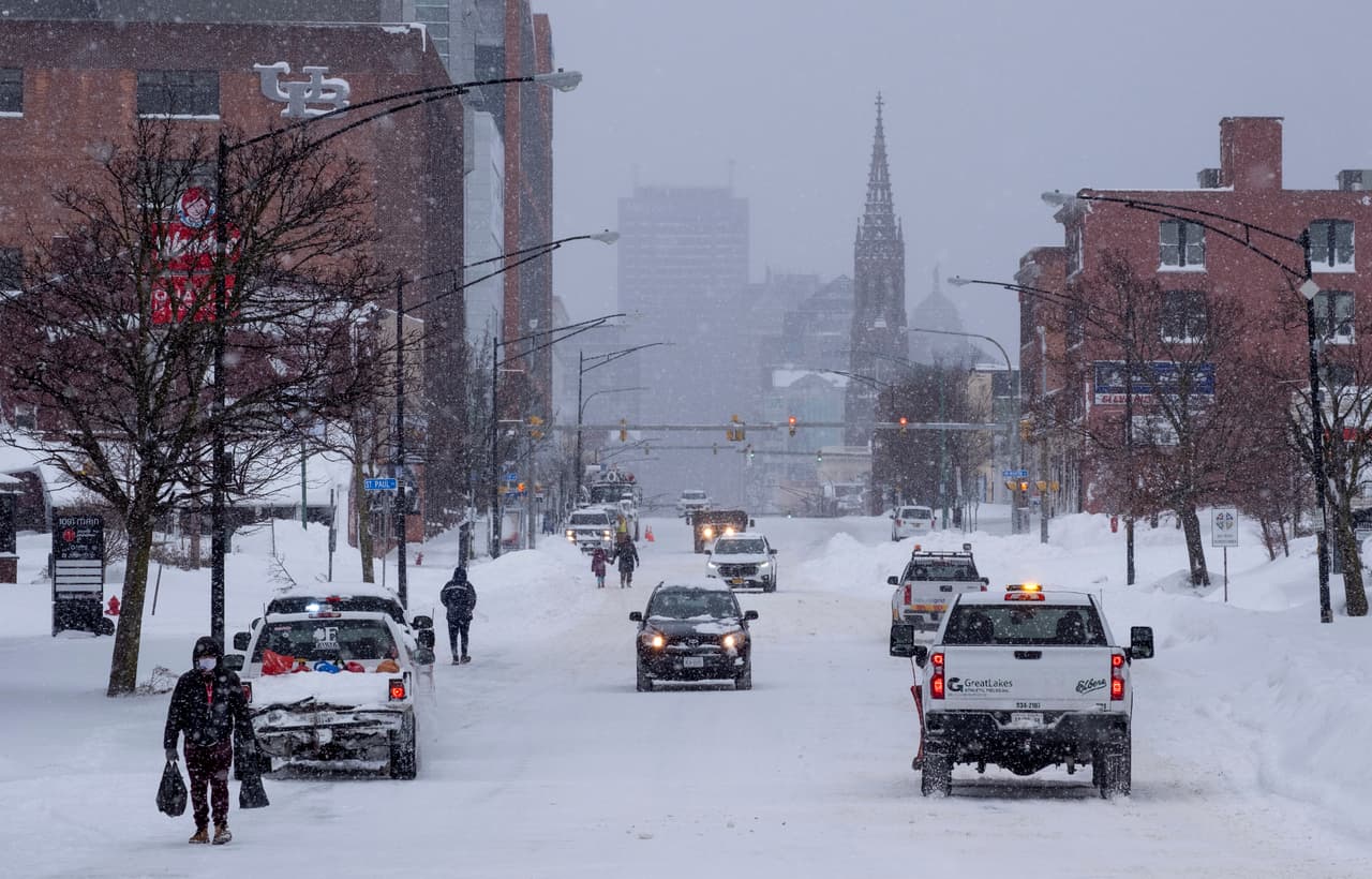 Declaran estado de emergencia en Nueva York por tormenta invernal, a partir de las 8:00 pm
