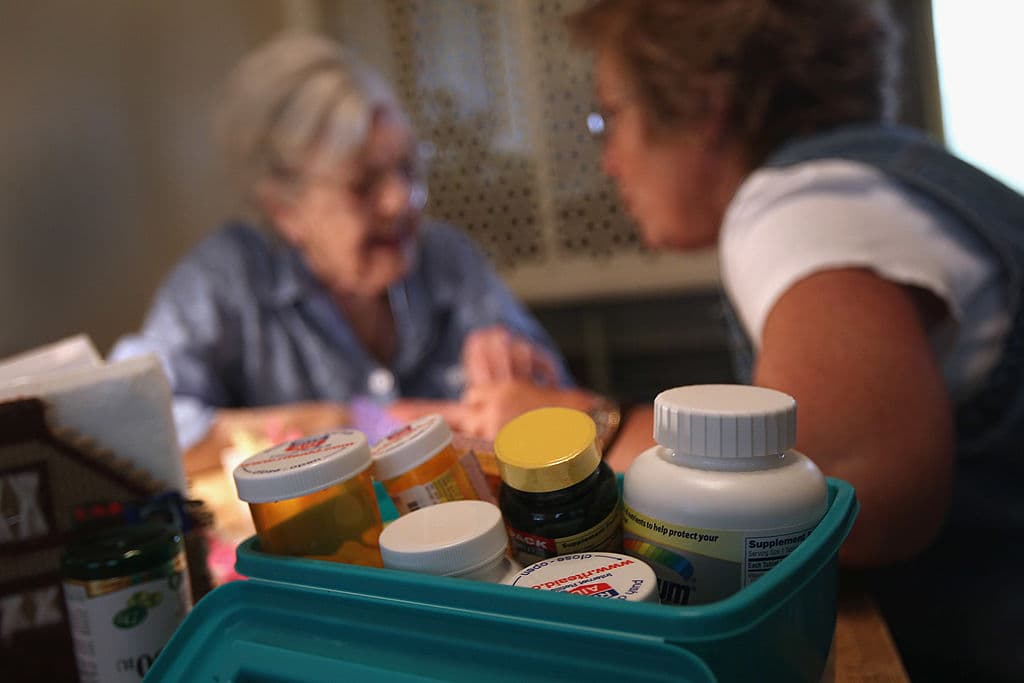 Medicare inicia la batalla para reducir precios de medicamentos: ¿por qué tomará años ver el resultado?