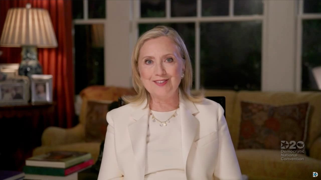Hillary Clinton dirigirá entrenamiento sobre “resiliencia” para aumentar el apoyo de mujeres a campaña de Biden 