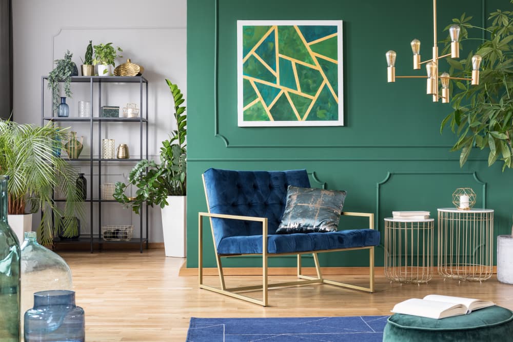 El verde expresa también esperanza y vitalidad, por lo que podemos usarlo para pintar las paredes de la sala o mejor aún, las habitaciones de los hijos.