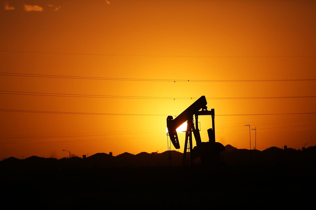 La tormenta perfecta: el coronavirus y una guerra petrolera empujan a EEUU al borde de la recesión