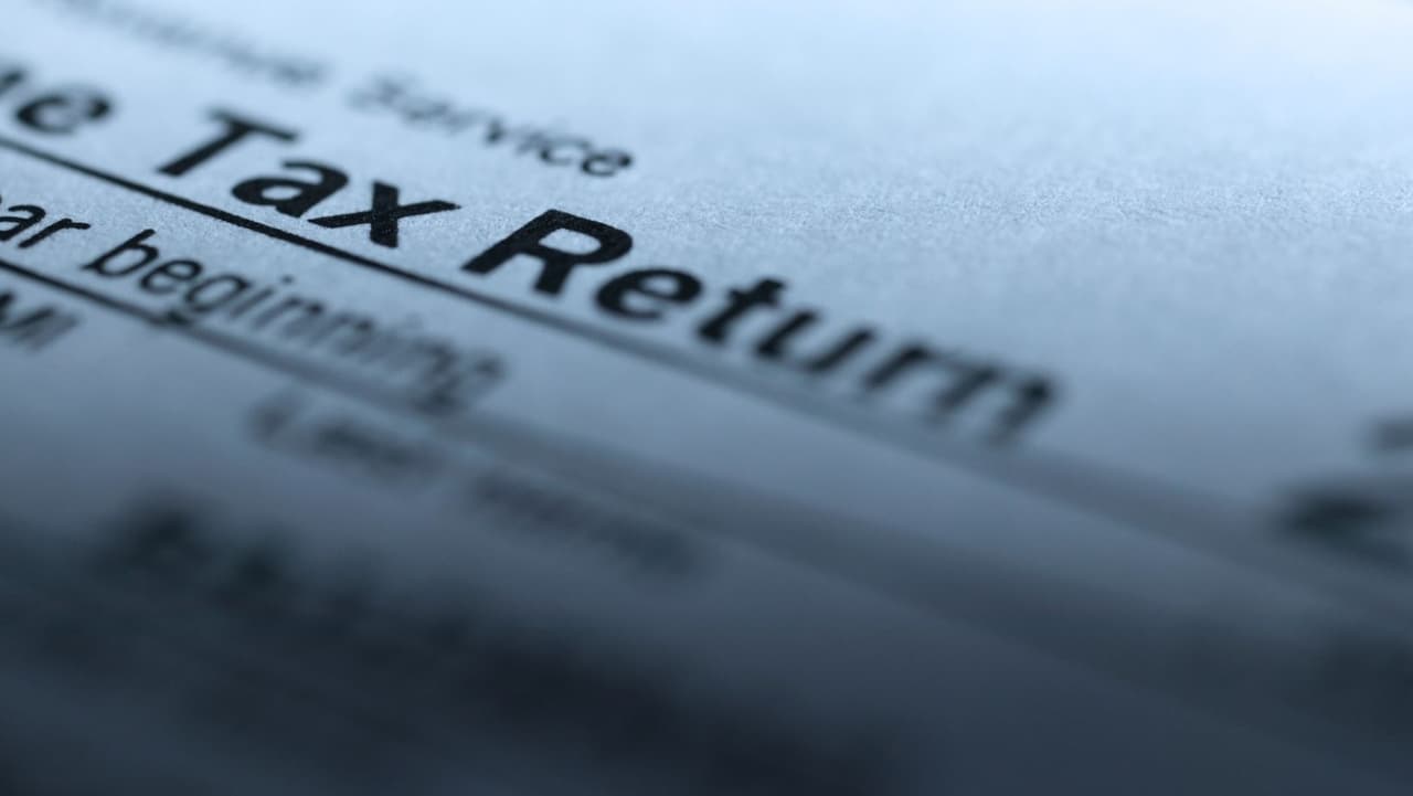 Temple University’s Volunteer Income Tax Assistance (VITA): Elegibilidad: debe ganar menos de $ 57,414 al año, no ser propietario de su propio negocio, no ser propietario de una propiedad de alquiler y ser ciudadano estadounidense o residente permanente. El programa en línea ofrece tres opciones para enviar a Temple sus documentos fiscales. Para obtener más información, comuníquese con el programa VITA de Temple al 215-326-9519 o vita@temple.edu.
<br>