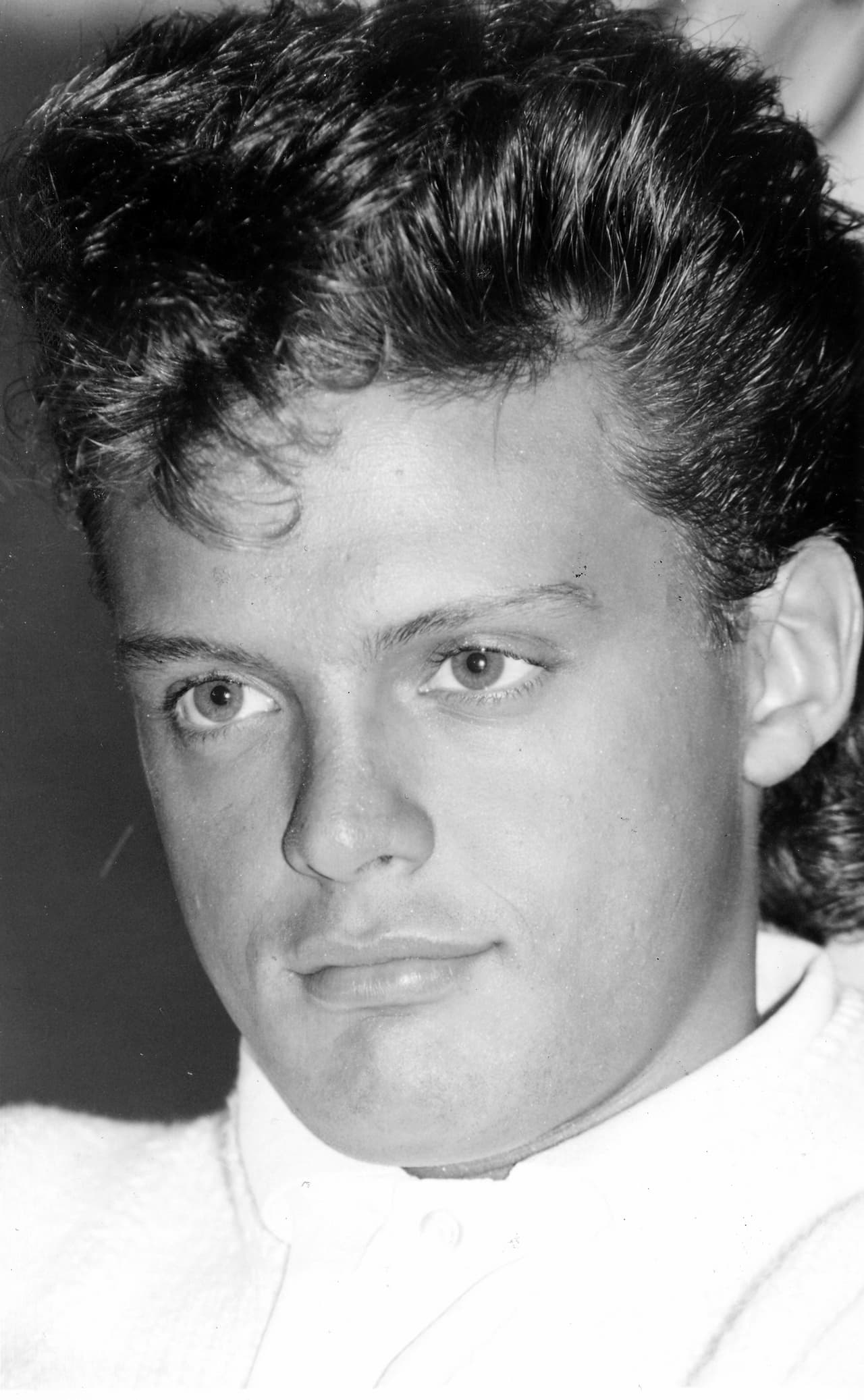 Luis Miguel en la presentación del disco "20 años", en un reconocido hotel de la Ciudad de México/1990.
<br>