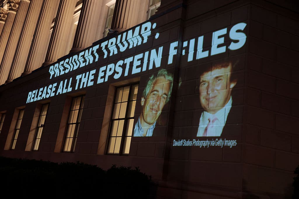Qué se sabe de la extraña entrevista entre el exabogado de Trump y Ghislaine Maxwell, cómplice de Jeffrey Epstein