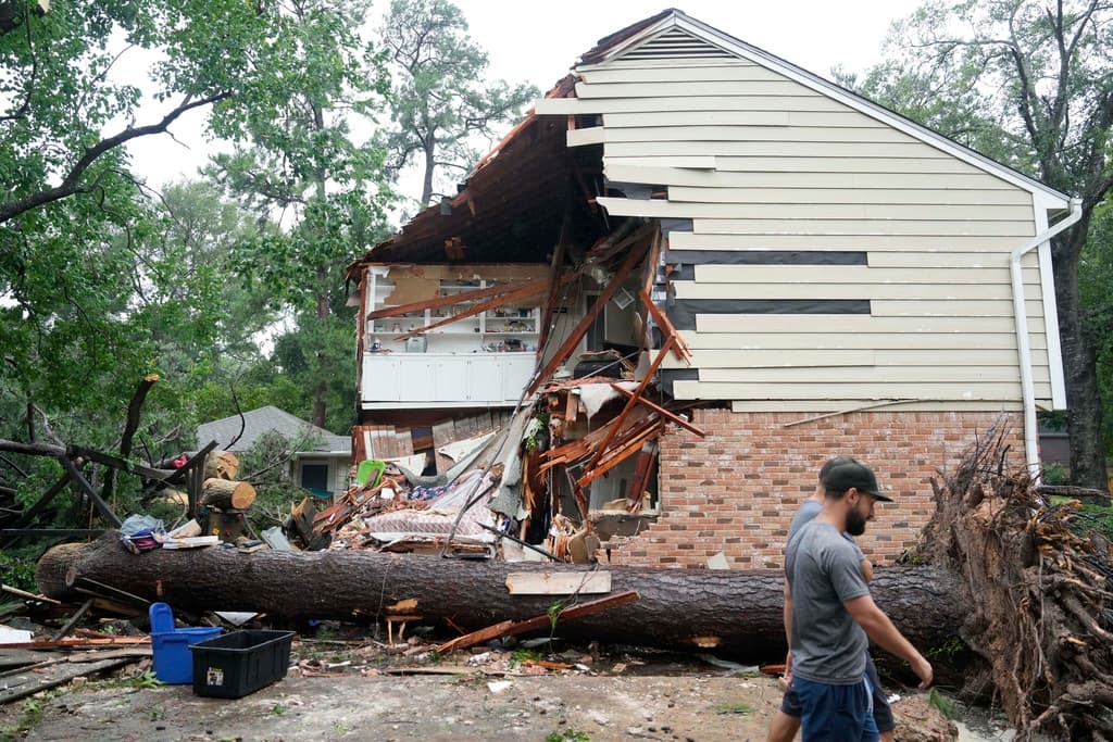 Al menos 8 muertos, millones sin electricidad y severas inundaciones: lo que deja Beryl tras su paso por Texas