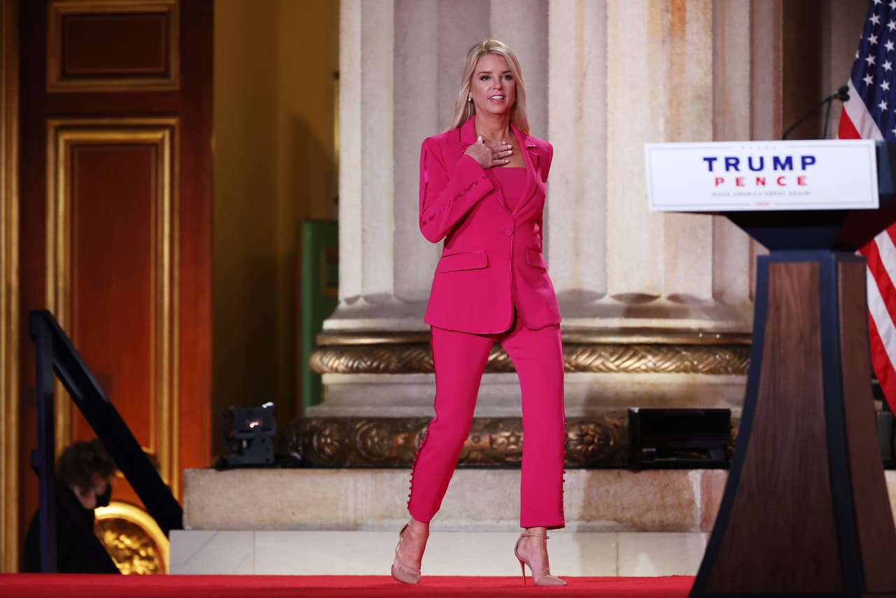 Pam Bondi en la Republican National Convention en 2020.