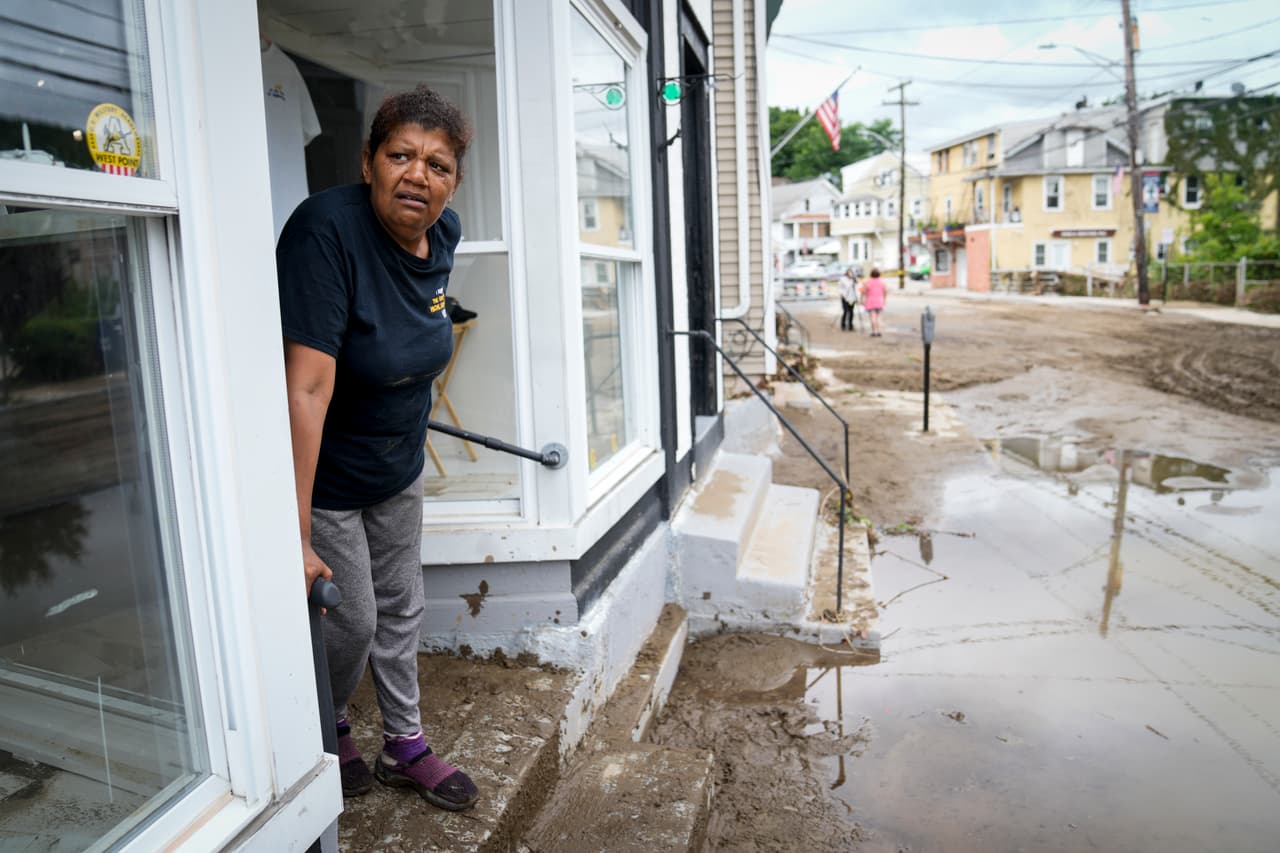 En este pueblo del condado de Orange varias casas se inundaron y se reportaron una gran cantidad de daños materiales. 
<a href="https://www.univision.com/local/nueva-york-wxtv/danos-inundaciones-cobrar-seguro-ayuda-perdidas">¿Sufriste daños por inundaciones? Así puedes cobrar tu seguro u obtener ayuda por tus pérdidas. </a>