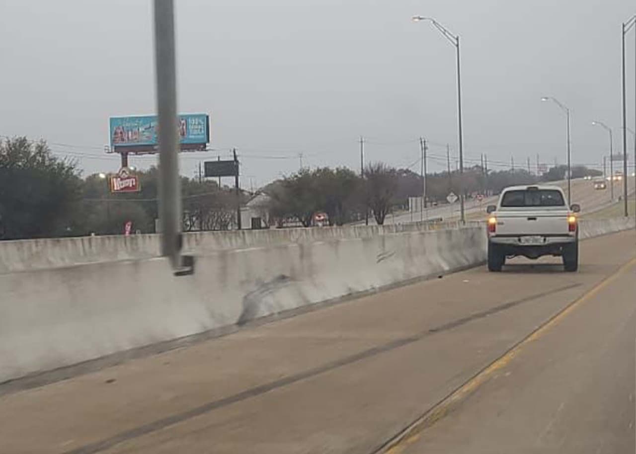 Las carreteras pueden estar heladas temprano en la mañana debido a la llegada de un fuerte frente frío. 
<br>