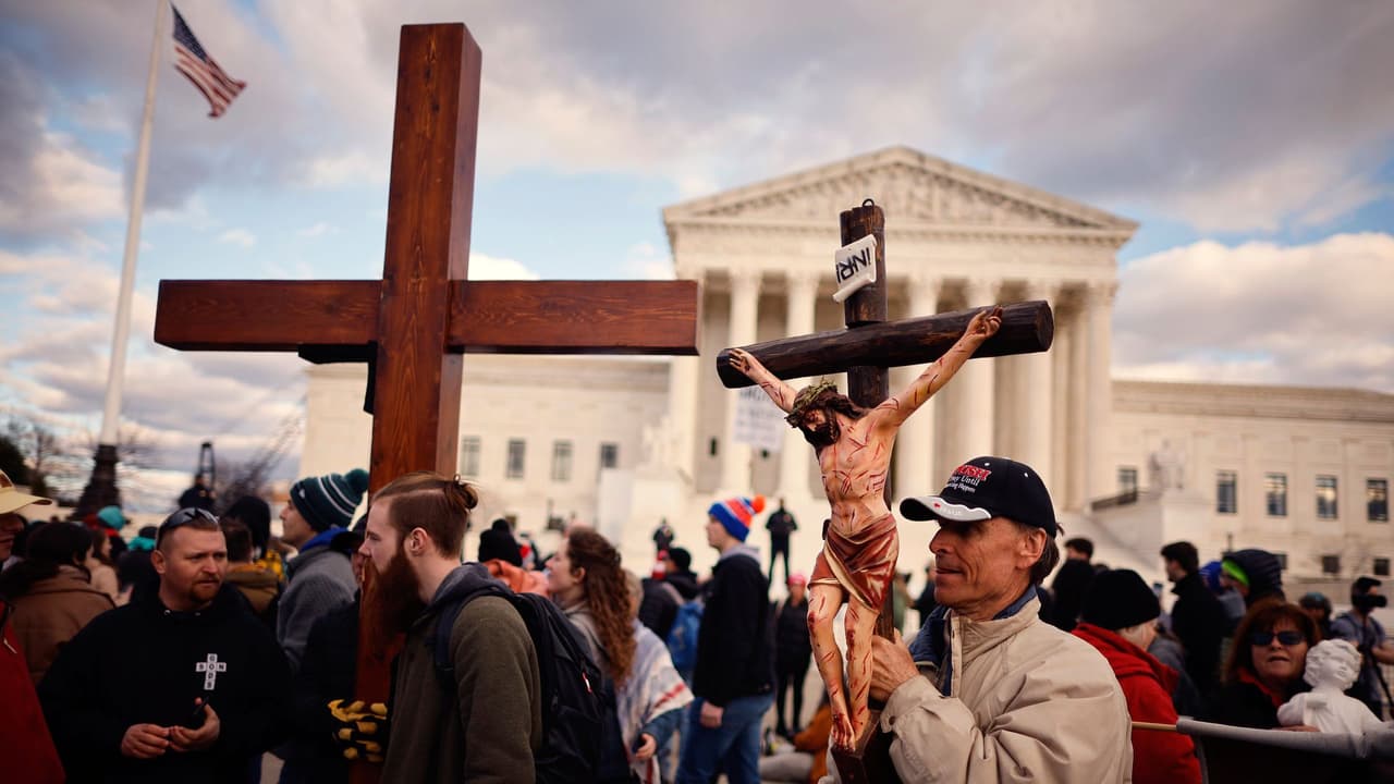 La Marcha por la Vida se celebra cada año desde 1974, tras la resolución del caso Roe vs. Wade que implantó las bases para el acceso al aborto legal en Estados Unidos.