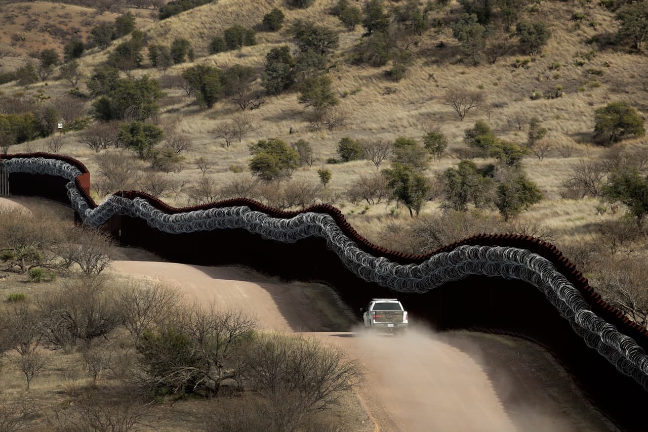 Nuevos decretos migratorios no disminuyen la preocupación en Arizona por lo que pueda suceder en la frontera