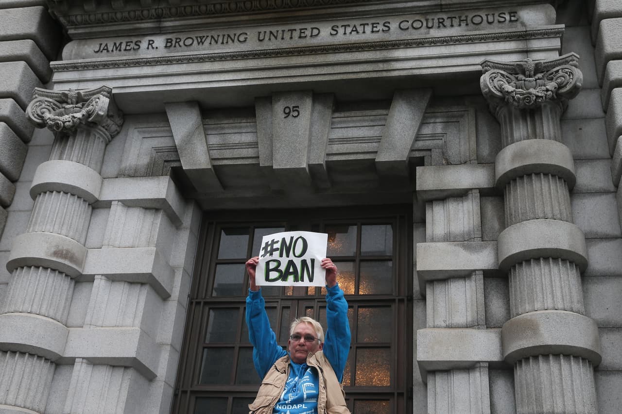 Un panel de tres jueces escuchó los argumentos orales y decidirá el futuro de la orden ejecutiva firmada por Trump.