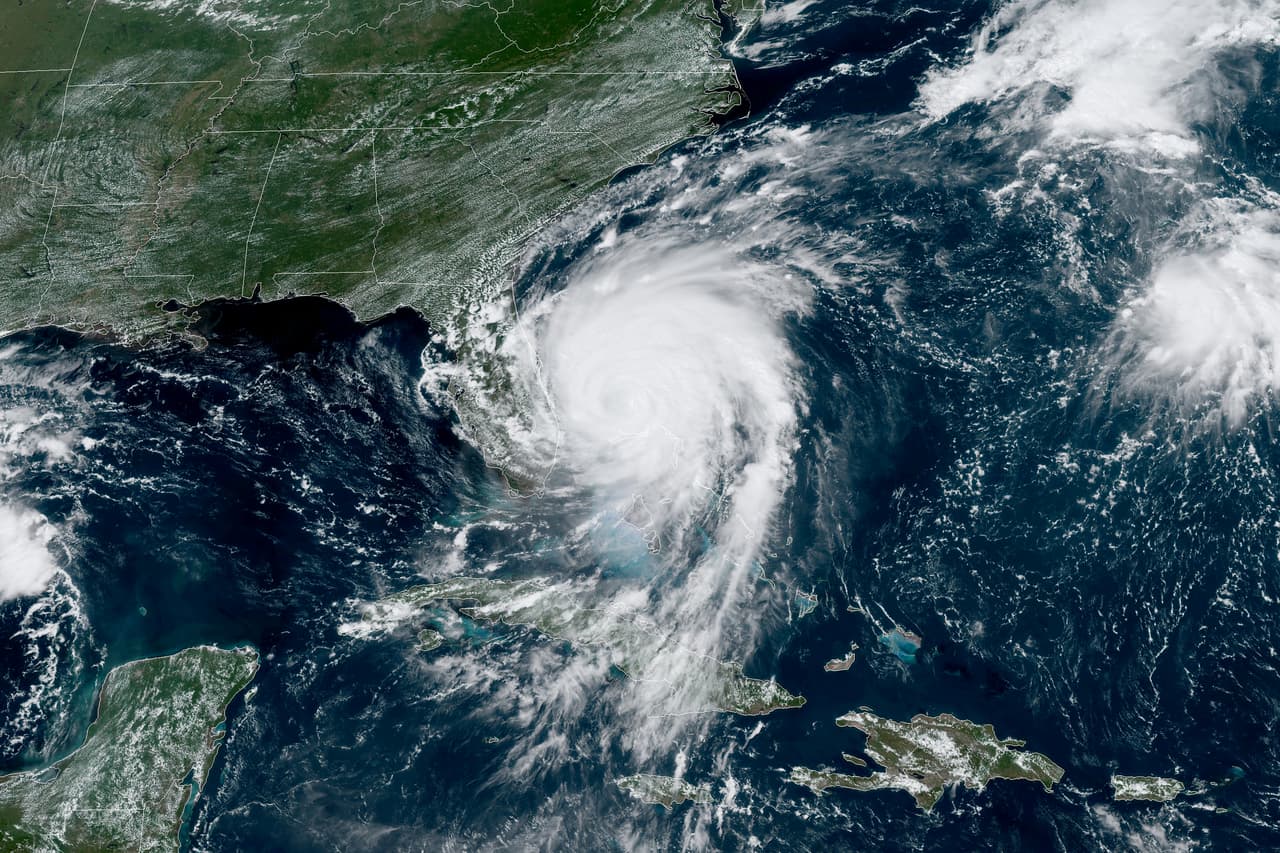 Pronostican una activa temporada de huracanes con hasta 19 tormentas: "Es crítico que estemos preparados"