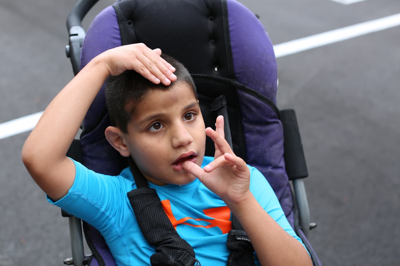 Jason tiene 9 años, es autista y depende de Medicaid: su caso muestra cómo los recortes afectarían a millones de estadounidenses