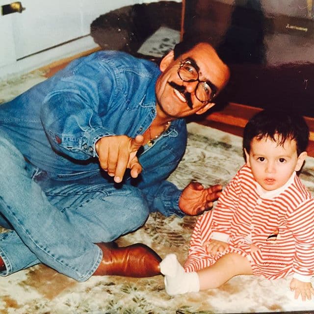 José Julián Figueroa es hijo de la actriz y cantante costarricense nacionalizada mexicana, Maribel Guardia, y el fallecido cantautor mexicano, Joan Sebastian.
