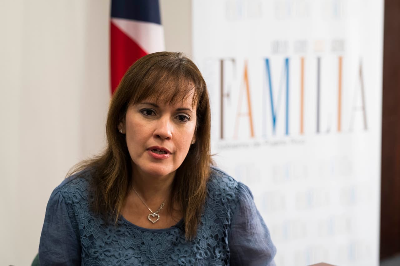 El 19 de enero, la gobernadora también despidió a la secretaria de la Familia, Glorimar Andújar. Según informó la secretaria, ésta fue despedida por motivaciones político partidista. Ante esto, el Partido Popular Democrático 
<a href="https://www.univision.com/local/puerto-rico-wlii/populares-radican-querella-contra-la-gobernadora">refirió a la gobernadora</a> al Departamento de Justicia. 
<br>
<br>