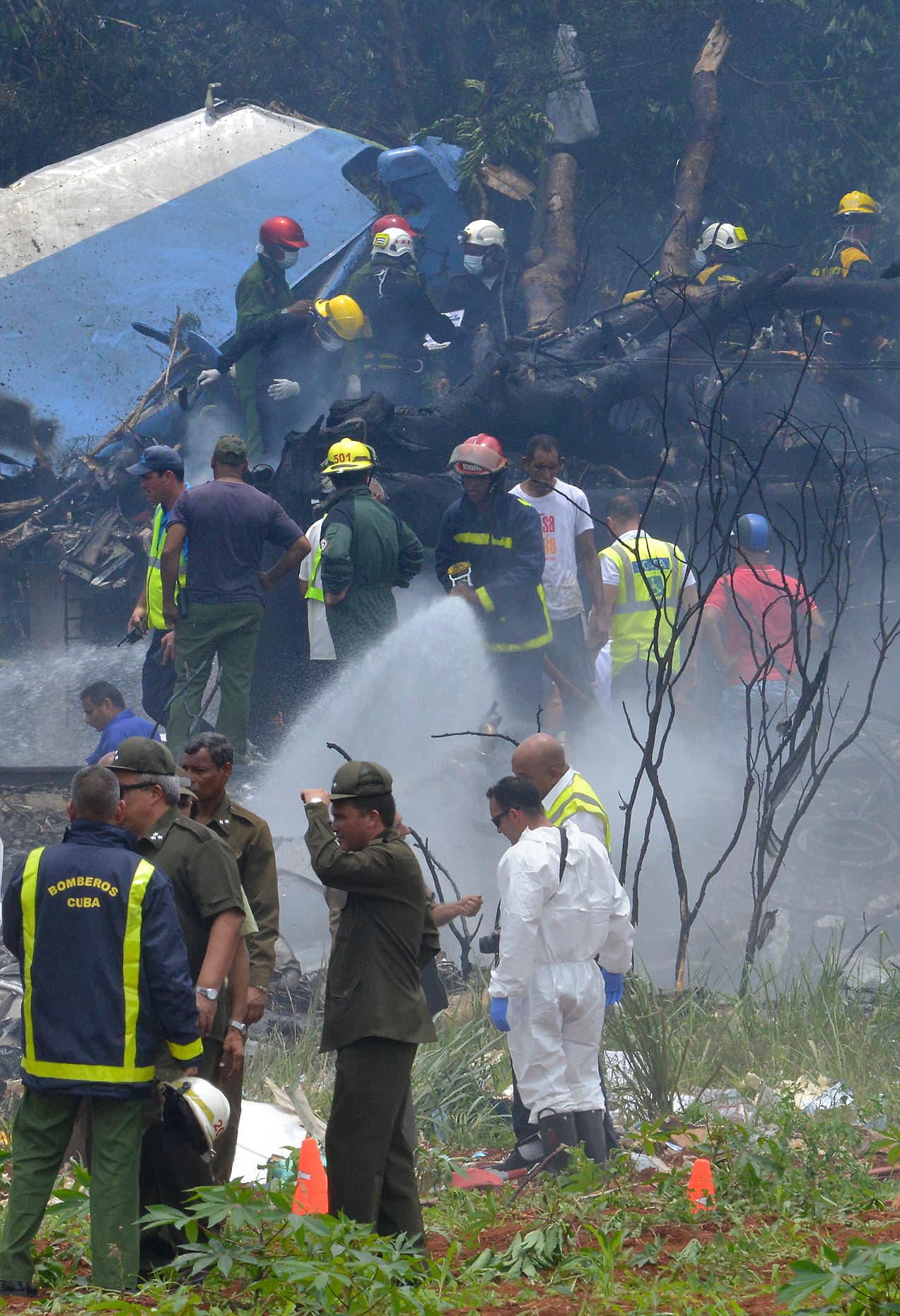Un representante de Damojh, de la mexicana Global Air, dijo que aún no tienen información oficial: "Estamos recabando todo para dar la información correcta (...) Todavía a oficina central no ha llegado".