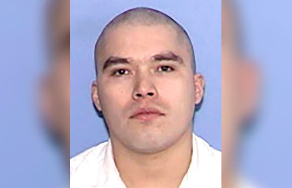 El hispano pedía tener a Dana Moore, pastor de la Segunda Iglesia Bautista de Corpus Christi, para la imposición de manos. Finalmente, el consejero espiritual podrá tocarlo y orar por él.