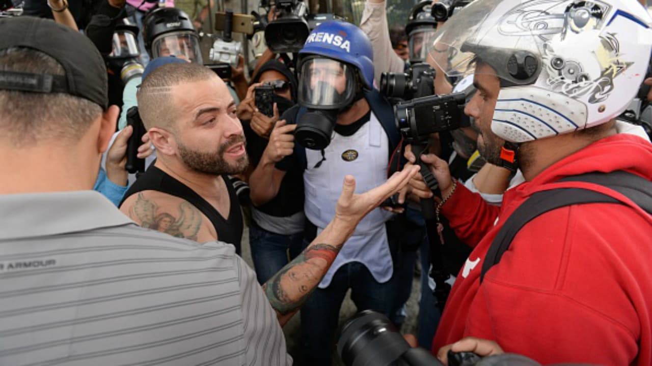 Batallón de famosos combate por la paz de Venezuela a través de sus redes sociales