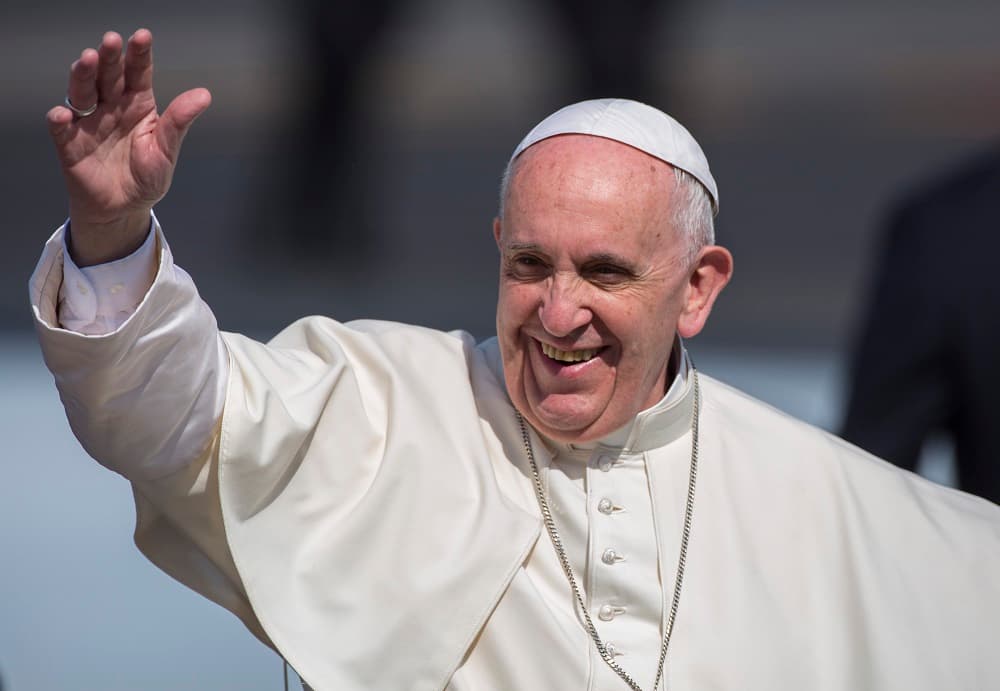 El papa Francisco pide un salario universal para cada persona y la reducción de la jornada laboral