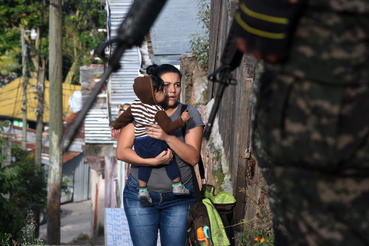 <b>Honduras</b>. Puesto 83 en el ranking. El 25% de las hondureñas participan el sistema financiero y 26% del parlamento está ocupado por mujeres. Solo la mitad (50%) está empleada y el 22% ha sufrido violencia doméstica. La investigación de la Universidad de Georgetown exploró las estadísticas de 153 países y están incluidas 21 naciones de América del Norte, Central y Sur.
