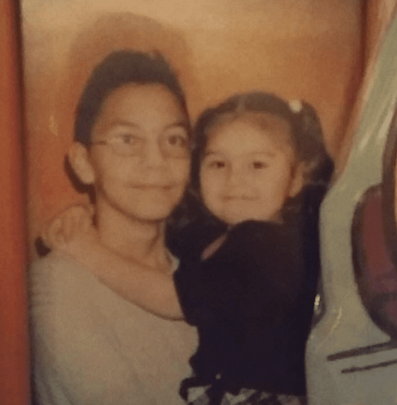 <b>Anthony Jermaine Salazar</b> publicó esta tierna 
<b>foto de su infancia</b> con su hermana Alyssa. El joven tiene sus esperanzas puestas en que se haga 
<b>justicia</b>.