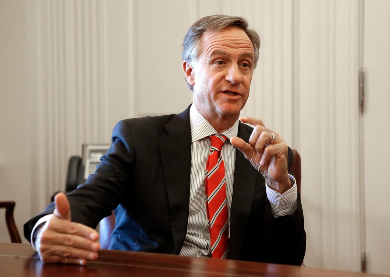 Luego de haber pasado 15 años tras las rejas, el republicano Bill Haslam, gobernador de Tennessee, decidió mostrar clemencia. En un comunicado anunció que Brown, quien ahora tiene 30 años, quedará bajo libertad condicional el próximo 7 de agosto, una decisión que tomaron después de una "consideración cuidadosa de un caso trágico y complejo".