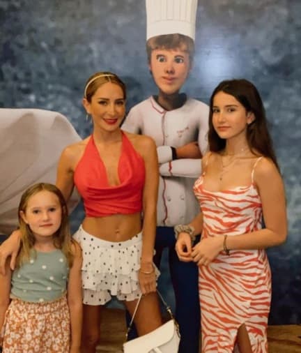 En Vidanta Nuevo Vallarta, las chicas Bazán disfrutaron de una experiencia gastronómica inmersiva llamada Le Petit Chef, la cual es tan exclusiva que sólo permiten 8 comensales.