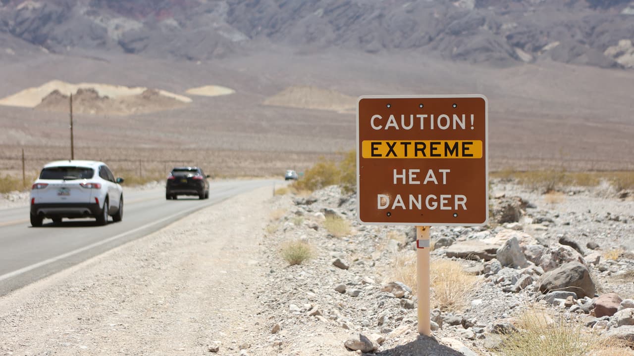 Domos de calor simultáneos y poderosas tormentas: la nueva normalidad en el hemisferio norte que apenas comienza