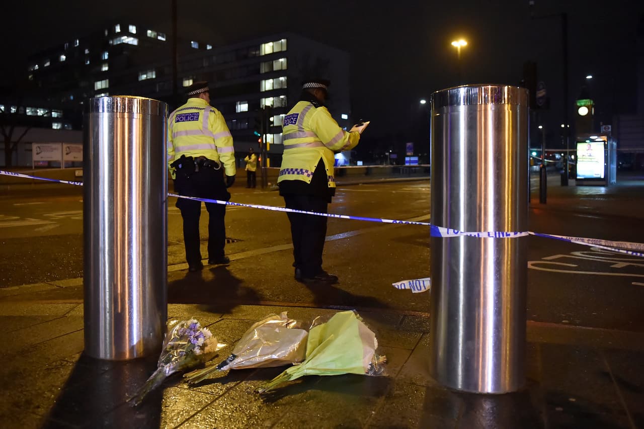 Cuatro muertos, el agresor conocido por los servicios secretos e ISIS reivindica el atentado: lo que se sabe hasta ahora del ataque en Londres