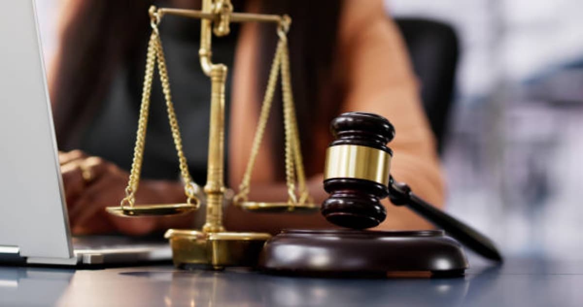<b>5. Responsabilidad del empleador por agresión sexual </b>
<br>
<br>Virginia amplía la responsabilidad civil de empleadores cuando sus empleados cometen actos de agresión, incluso sexual, contra víctimas vulnerables. La ley permite que más víctimas accedan a indemnizaciones por vía legal.