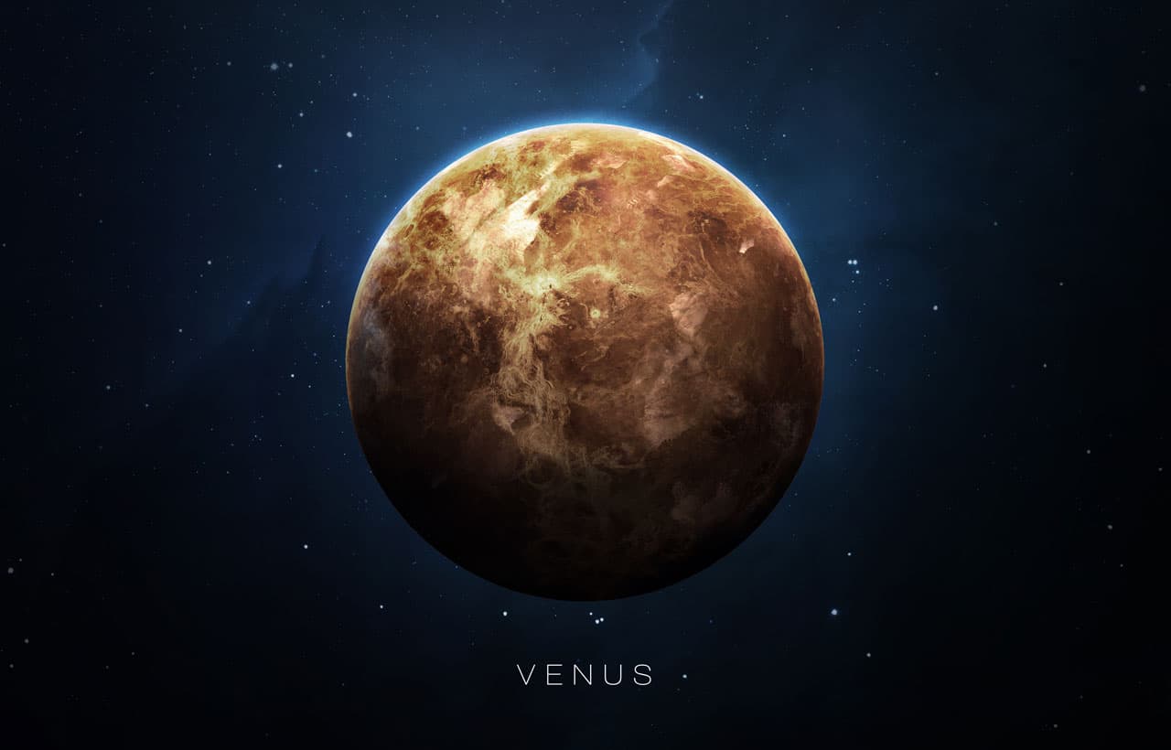 <b>VENUS</b>
<br>El "planeta del amor", es regente de Tauro y Libra. Está a 108 millones de kilómetros de distancia del Sol y tiene un diámetro similar a la Tierra, con unos 12,100 kms. de diámetro. Su elemento asociado es el aire.