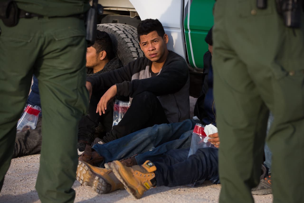 Récord de detenciones en la frontera en casi una década: más del 90% fueron expulsados