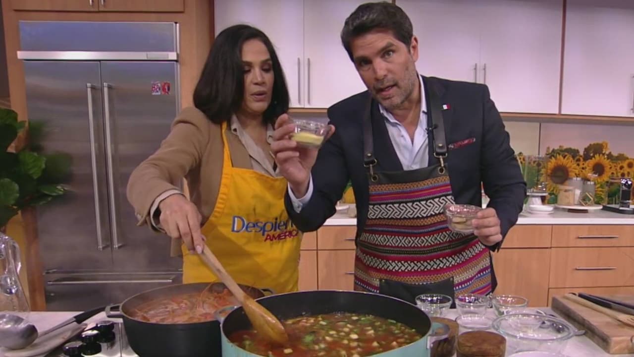 Receta del caldo langostino "levanta muertos" de Eduardo Verástegui