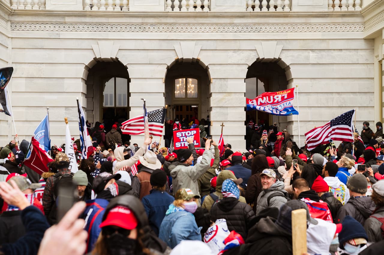 Dos partidarios de Chicago del presidente Trump fueron arrestados en el asalto al Capitolio