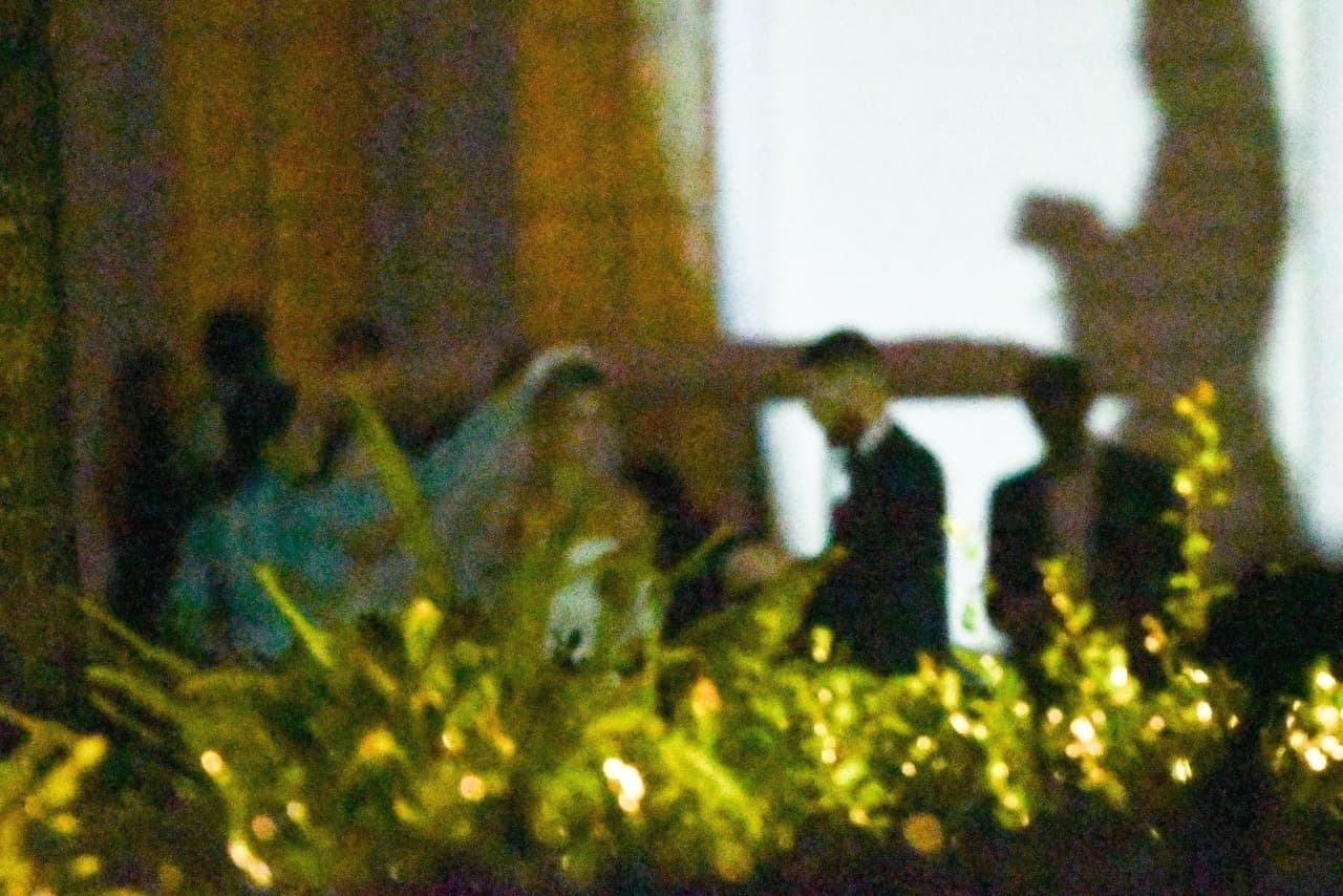 "No hay nada como casarse con el amor de tu vida. Es un 
<b><a href="https://www.univision.com/famosos/finalmente-las-fotos-del-vestido-de-novia-de-hailey-baldwin-en-su-boda-con-justin-bieber" target="_blank">sentimiento indescriptible</a></b>".
<br>