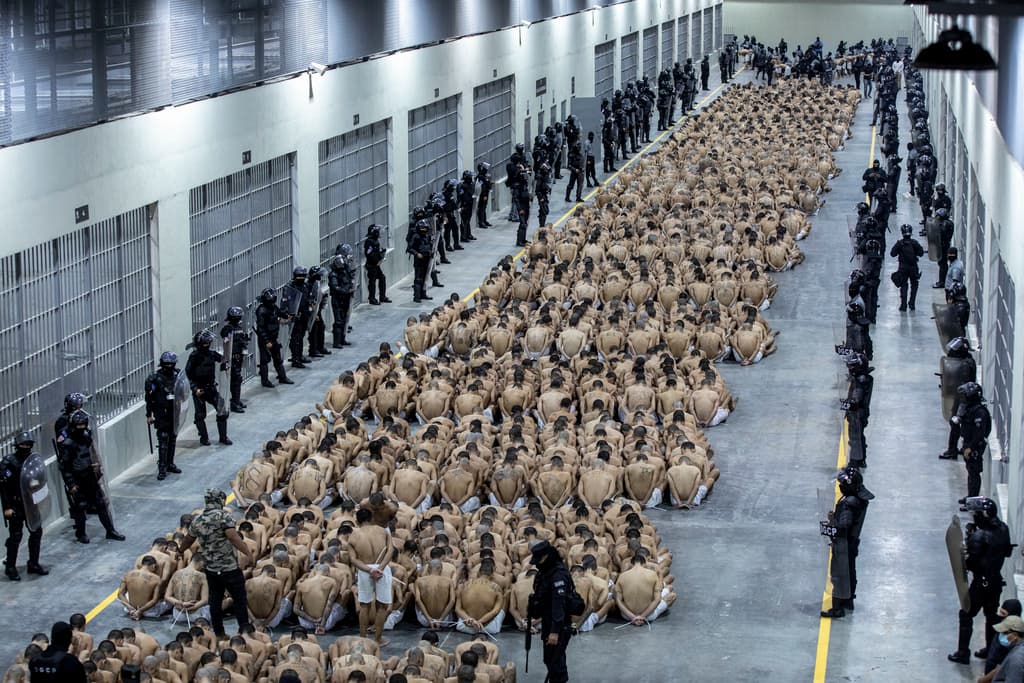Más de 70,000 detenciones desde que se decretó el estado de excepción en El Salvador en 2022