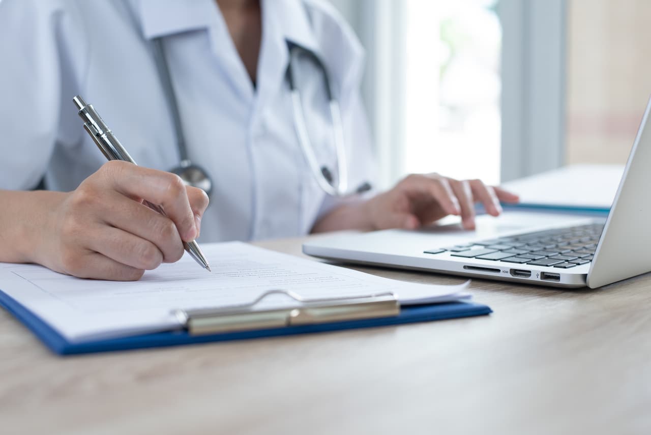 <h3 class="cms-H3-H3">7. Seguro médico</h3>
<br>
<br>💸 
<b>Incremento de precios, de septiembre de 2021 a septiembre de 2022: </b>+28.2%
<br>
