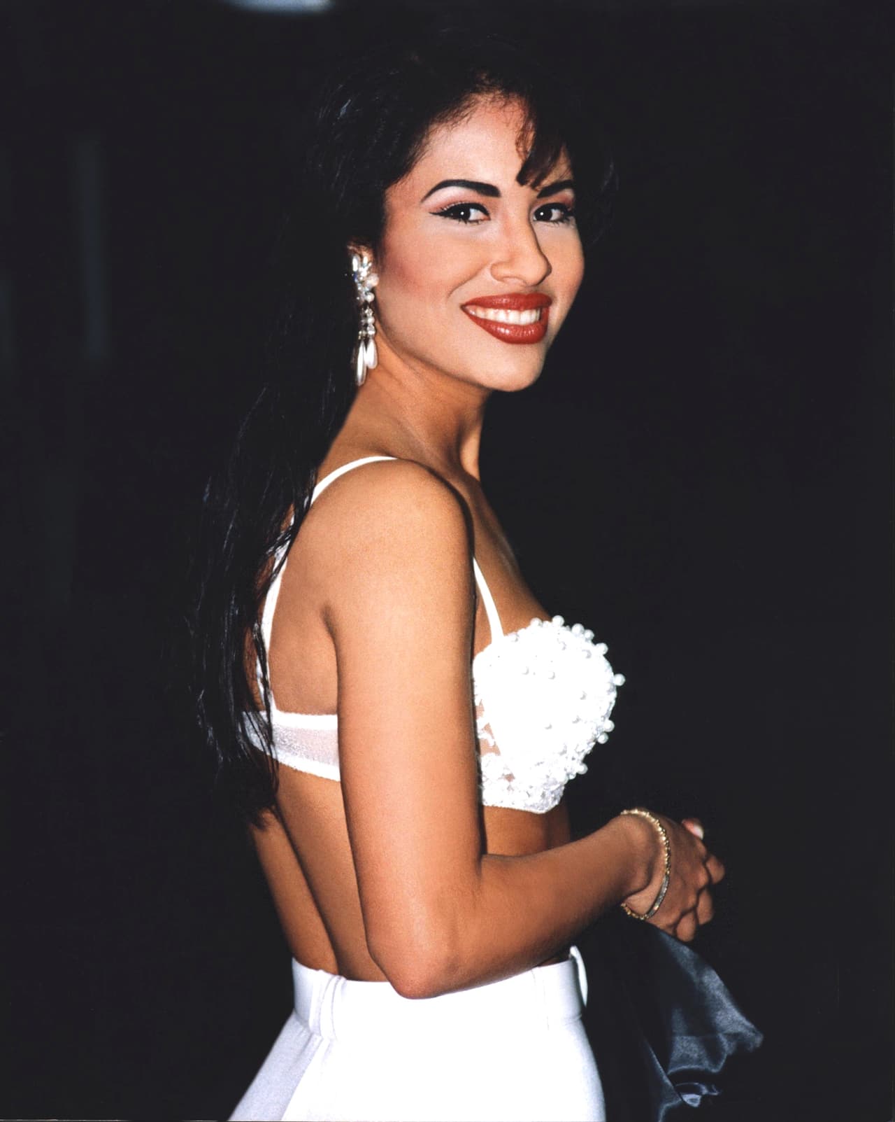 Entre sus éxitos más memorables se cuentran "Amor prohibido", "Como la flor", "No me queda más", "El chico del apartamento 512", así como "Bidi bidi bom bom".