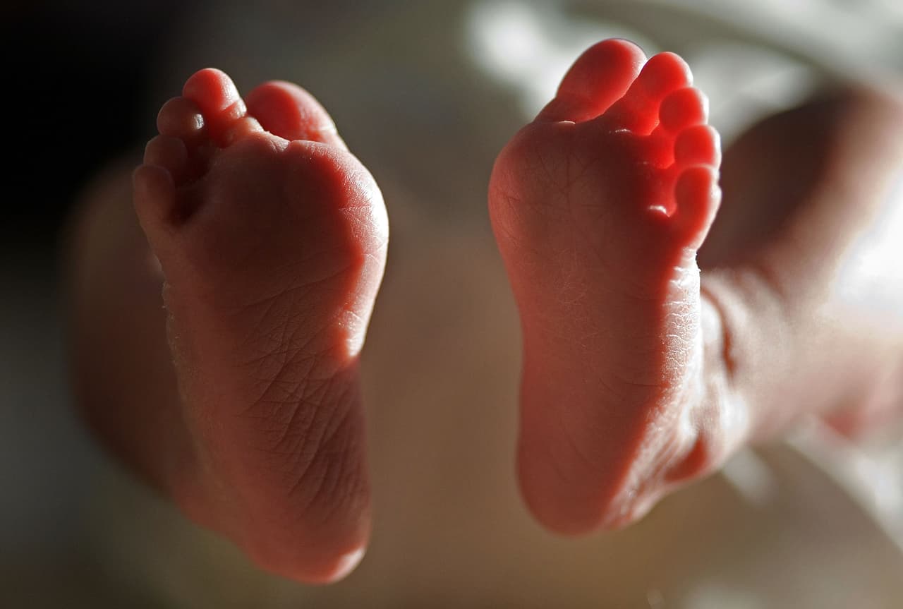 El misterio de los tres bebés abandonados poco después de nacer y que guardaban un lazo en común