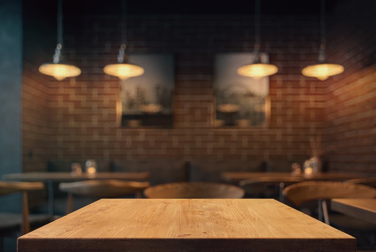 Restaurante mexicano obligó a sus empleados a trabajar sin salario: ahora les deberá pagar 118,000 dólares