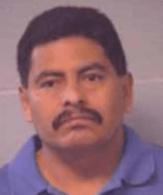 Juan Najera Quezada es buscado por abuso sexual de una niña de seis años en Chicago, Illinois ocurrido en 2007 y por su involucramiento en el abuso de otro menor en 2008. Quezada es considerado prófugo y tiene vínculos en Indiana y en México.