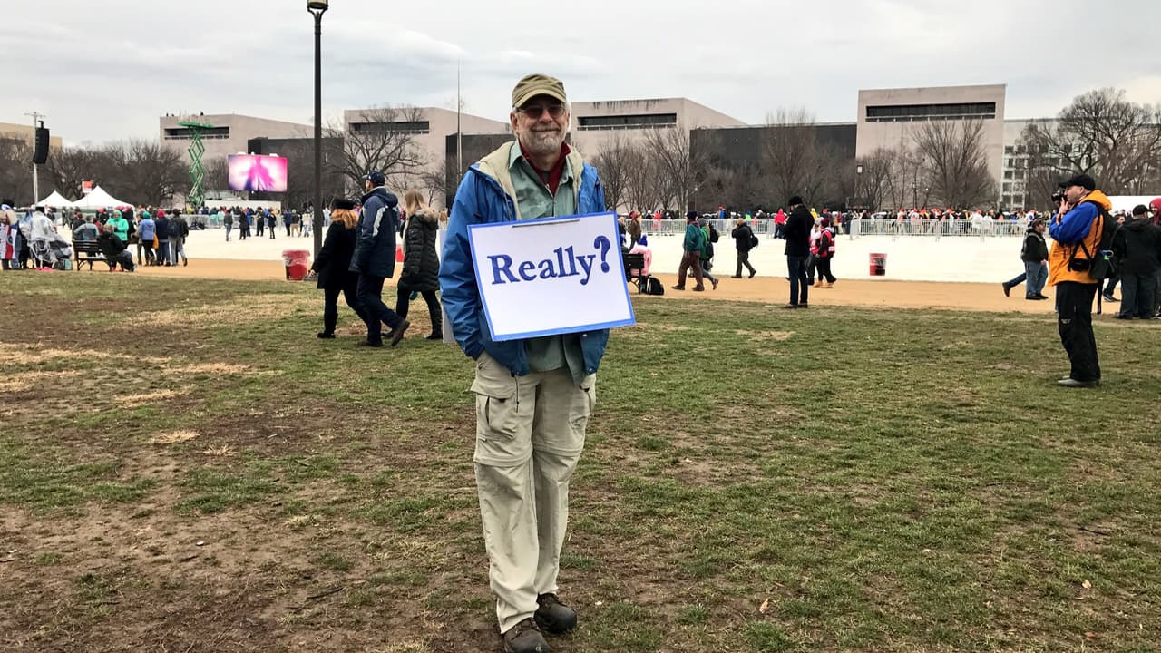 “¿De verdad?”: una acogida fría para Trump en un país dividido y una ciudad muy demócrata