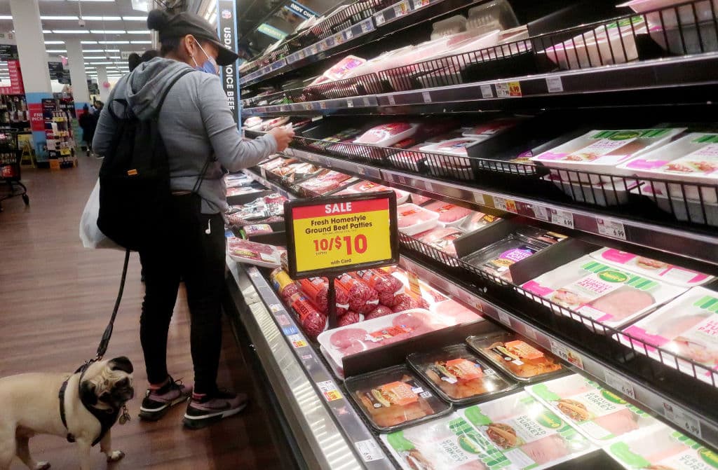 La inflación desacelera su caída y se sitúa en un 6.4% para los últimos doce meses