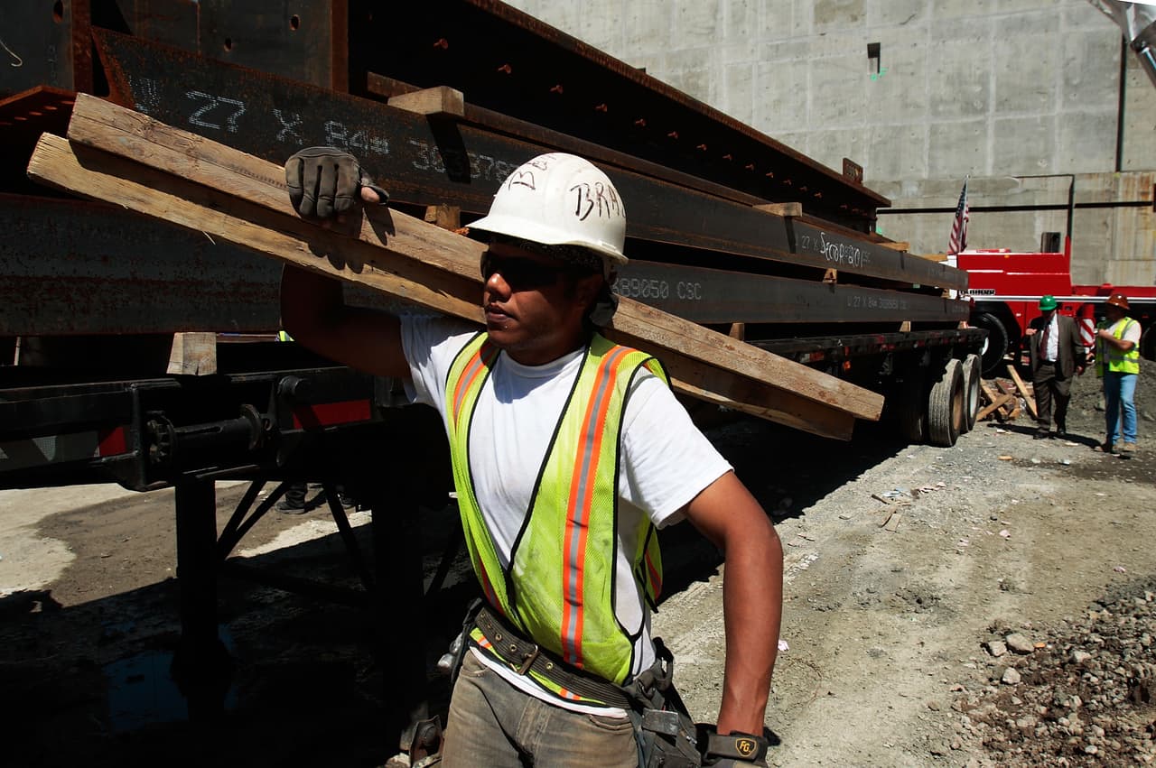 El trabajo en la construcción conlleva otro peligro: un mayor riesgo al abuso de drogas