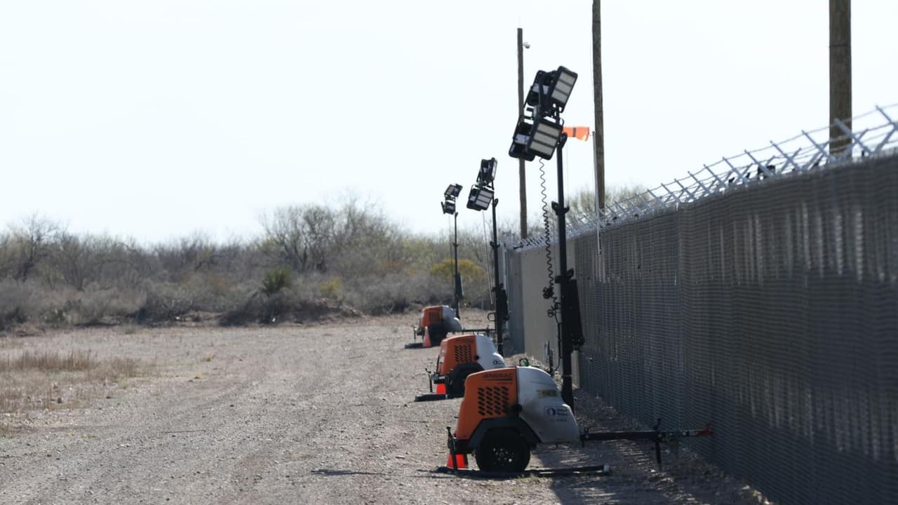 A baja capacidad, 
<b>el costo de operar el centro era de unos $5 millones, mientras que a alta unos $27 millones al mes</b>, de acuerdo con el agente Milton Moreno.