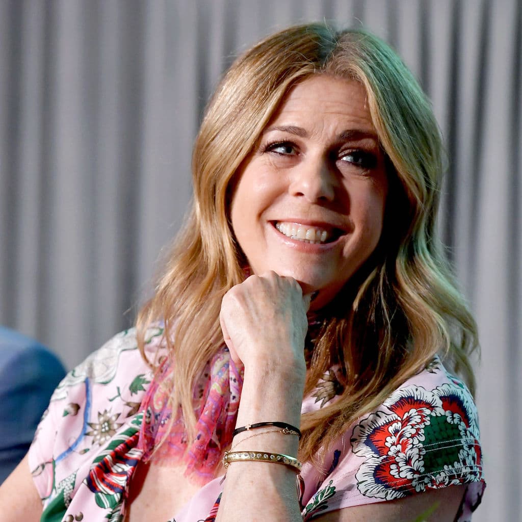 Ahora, 
<b>Rita Wilson</b> dio una entrevista a CBS y entregó detalles del tratamiento al que fueron sometidos para vencer el coronavirus.